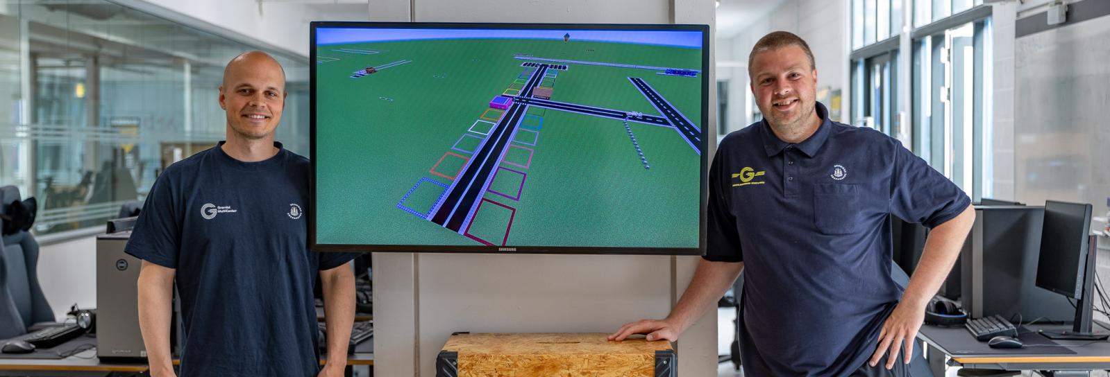 Billede af de to værter, Peter (tv) og Martin (th), og deres Minecraft-skabelon